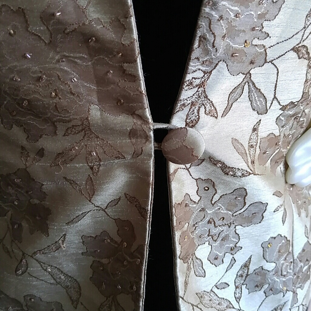 Jacket - Picture 4 of 9